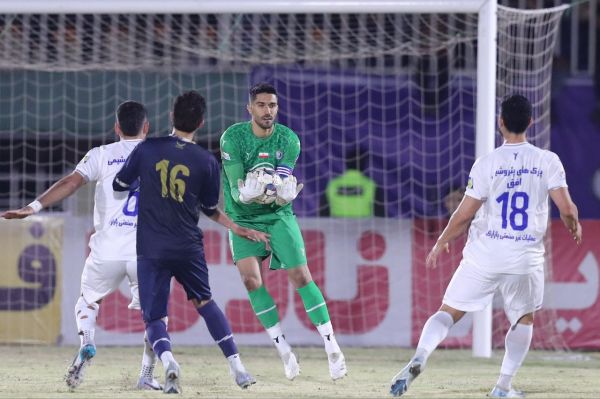 حسینی به رکورد 100 کلینشیت در لیگ برتر رسید