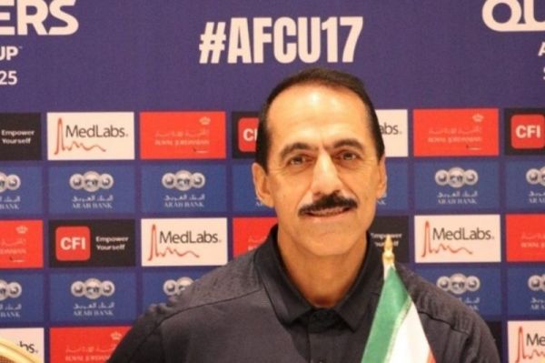 چمنیان باید فضا را برای رشد نفرات مستعد فراهم کنیم