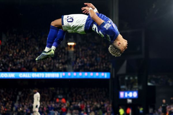 چلسی رکورد منفی ایپسویچ تاون را از بین برد