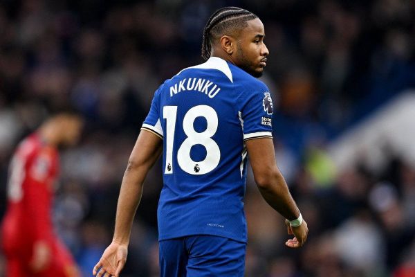  چلسی قصد از دست دادن ستاره فرانسوی را ندارد