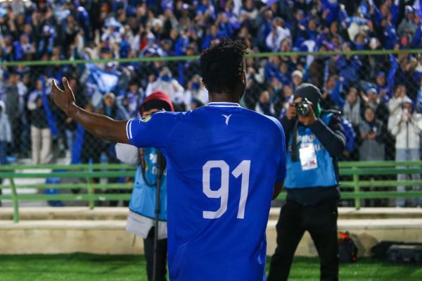 مهاجم خارجی استقلال درخشید؛ شب، شبِ جوما بود