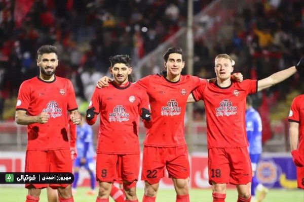  گزارش تصویری اختصاصی  دیدار تیمهای تراکتور و استقلال خوزستان