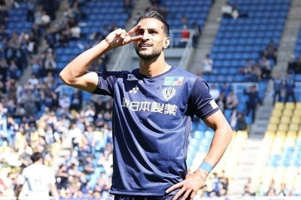 تمدید قرارداد زاهدی با آویسپا عکس