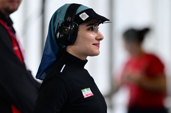 هانیه رستمیان در جمع ۳ تیرانداز برتر بوندسلیگا عکس