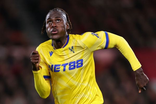 چلسی در پی بازگرداندن مدافع قرضیاش از کریستال پالاس