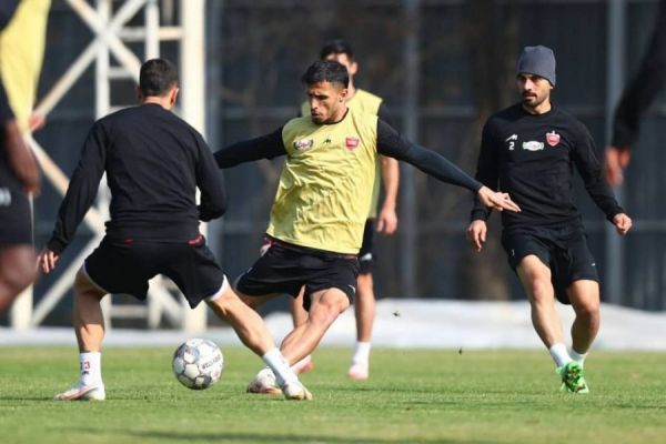  برگزاری تمرین ۸۰ دقیقه‌ای پرسپولیس در ورزشگاه آزادی