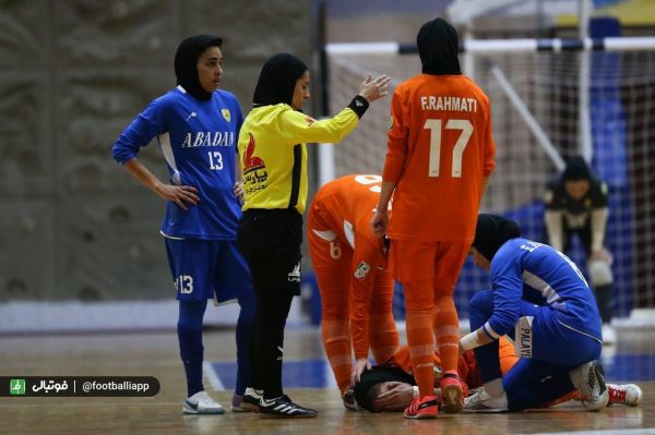 کارت زرد و قرمز تعیین کننده قهرمان لیگ برتر فوتسال زنان
