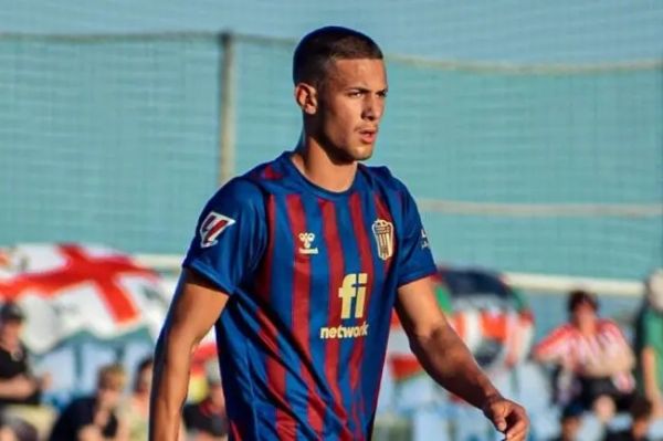  رقابت رئال مادرید و بارسلونا برای جذب مهاجم 20 ساله