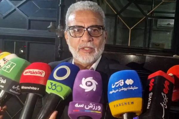  سیدالحسینی  عملکرد مهدی تاج قابل قبول بوده است  از داستان خوبان عالم حمایت نمی کنم