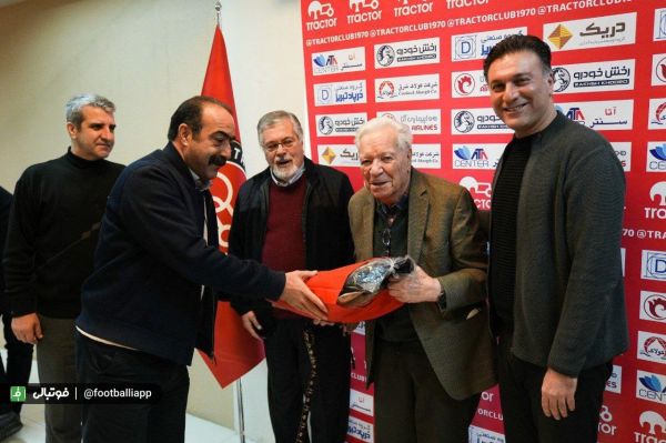  دیدار جمعی از مدیران عامل سابق و پیشکسوتان تراکتور با مظفری‌زاده