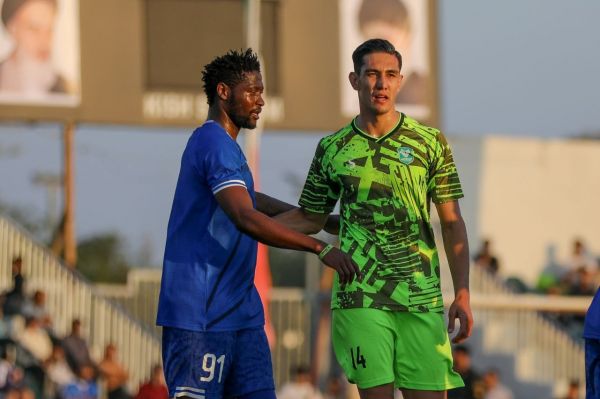  مدافع سابق تراکتور مامور مهار مسعود جوما  عکس