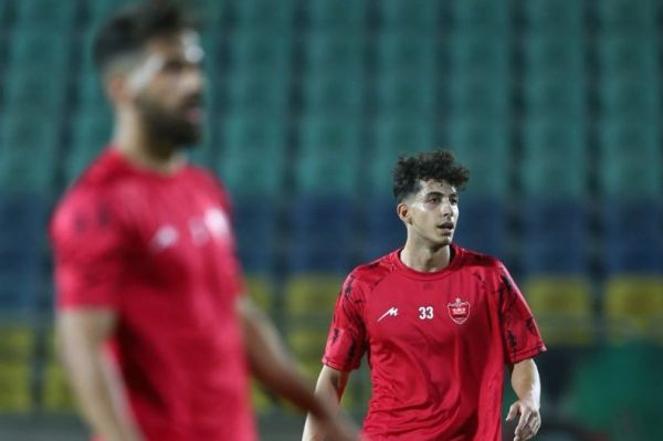  مدافع جوان پرسپولیس قراردادش را فسخ کرد