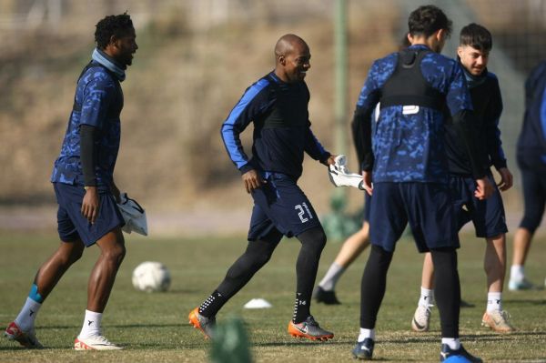 کاکوتا دوباره مصدوم شد کوشکی فعلا میماند