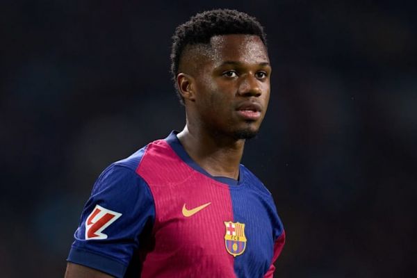 نزدیکتر شدن شماره 10 بارسلونا به درهای خروجی بارسلونا