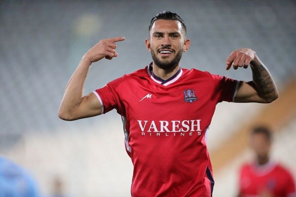 حضور محمدرضا آزادی در باشگاه استقلال؛ توافق انجام شد