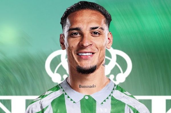  ادعای رومانو؛ بازیکن منچستریونایتد راهی تیم اسپانیایی شد