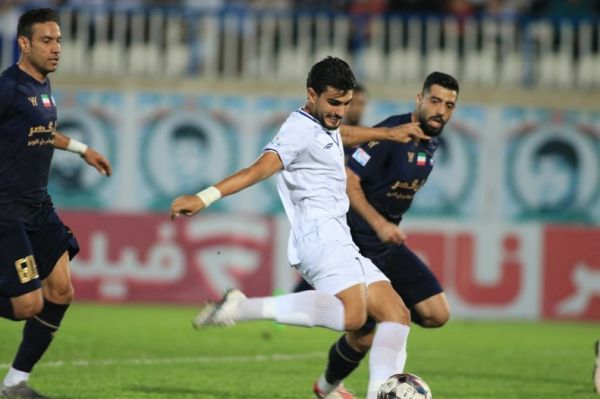 سرمربی ملوان غندیپور را به پادگان فرستاد