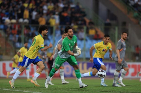 عجیب اما واقعی؛ پنجره یک تیم برای ثبت 3 بازیکن باز و سپس بسته شد