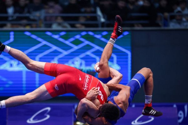  اهدای پاداش میلیاردی به مدال‌آوران جهانی کشتی