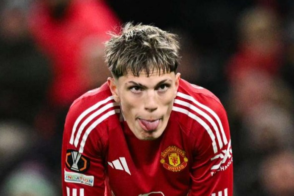  بازیکنی که نمی‌خواهد از منچستر یونایتد برود