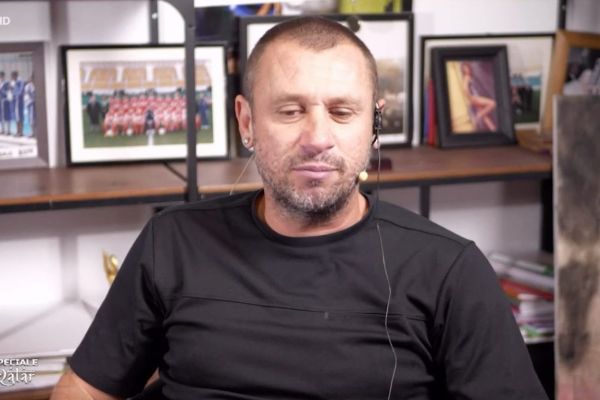 کاسانو بازی طارمی را دوست ندارم و فقط به یک دلیل فیکس میشود