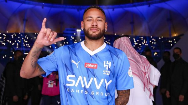 خاطره ماندگار نیمار از ایران؛ به نساجی گل زد و رفت