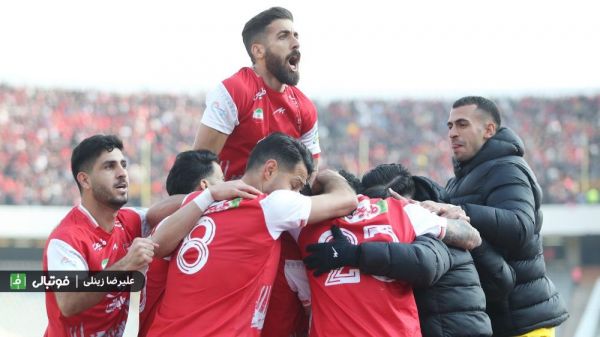  گزارش ویژه  ۱۰ نکته از پرسپولیس - تراکتور در آزادی؛ دلارهای تقلبی، قیمت تراکتور را پایین آورد