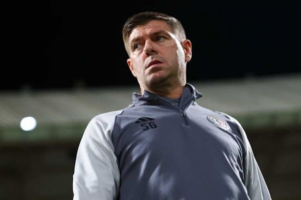  رسمی؛ اسطوره لیورپول از لیگ عربستان جدا شد