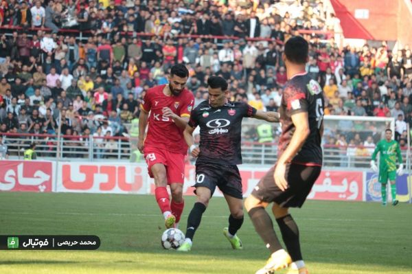 رفتار متفاوت؛ پرسپولیسیها نعمتی و اسدبیگی را تشویق کردند