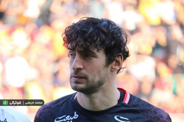 سوال بیپاسخ هواداران پرسپولیس؛ چرا گولسیانی پنالتی را نزد