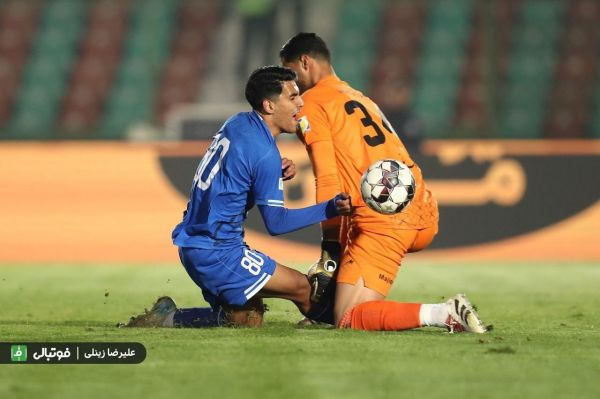  اسلامی، تعویض طلایی سهراب در قلعه‌حسن‌خان