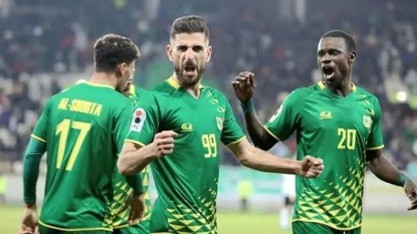  الشرطه با تمام قوا برابر استقلال