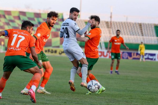  گزارش تصویری  دیدار تیم‌های آلومینیوم اراک و مس رفسنجان