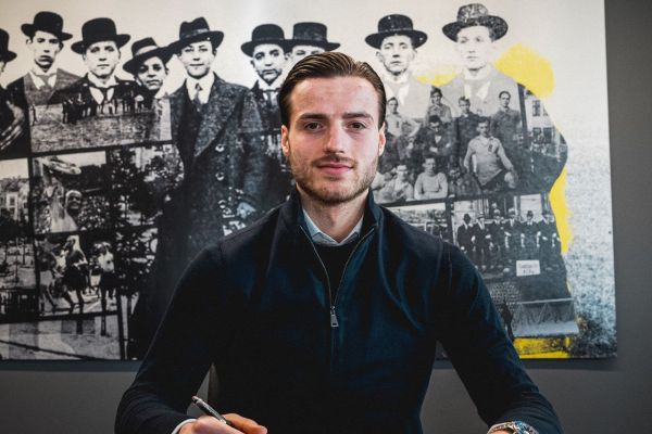 دروازهبان سابق آژاکس به دورتموند ملحق شد