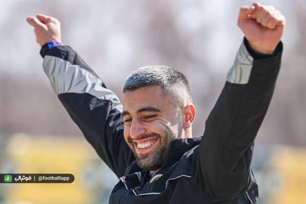 مهاجم سرشناس در سپاهان؛ کم بازی میکند اما میخندد