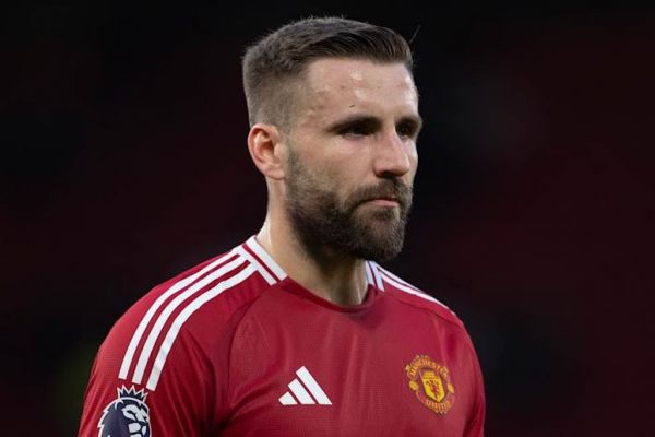  احتمال عقب افتادن زمان بازگشت مدافع منچستریونایتد به میادین