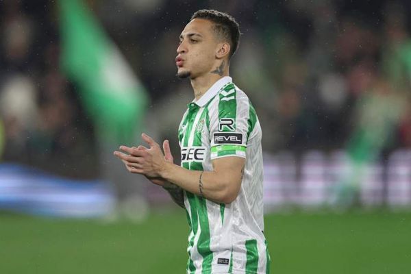  رهایی وینگر برزیلی از نفرین منچستریونایتد