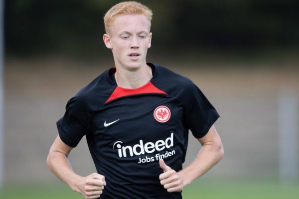 رقابت تیمهای بزرگ انگلیسی برای جذب پدیده اینتراخت فرانکفورت