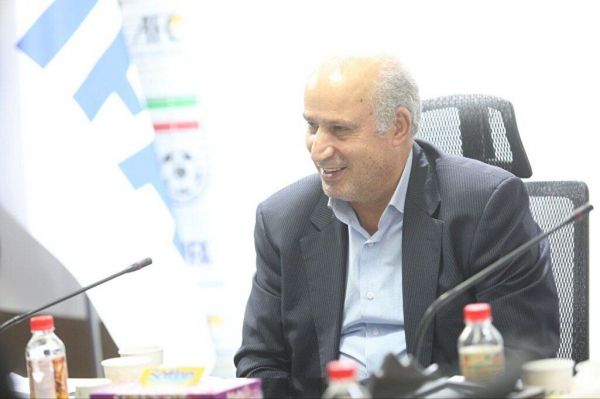  تاج  آموزش هزینه نیست، سرمایه گذاری است