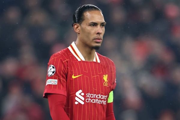 حضور مدیر برنامههای فن دایک در آنفیلد نشانه خوبی است