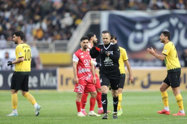 سناریوی تکراری پرسپولیس مقابل سپاهان؛ کارت قرمز و باخت