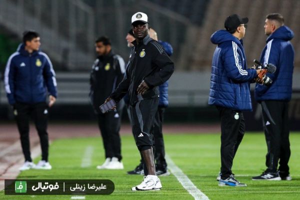 خبر خوب برای هواداران پرسپولیس؛ نیمکتنشینی مانه و لاپورت