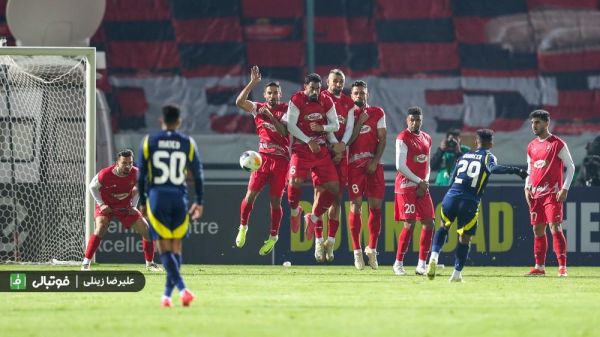  گزارش ویژه؛ صعود پرسپولیس در گروی باخت استقلال