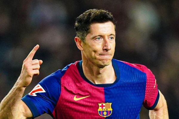  با پنالتی لواندوفسکی، بارسلونا صدرنشین لالیگا شد