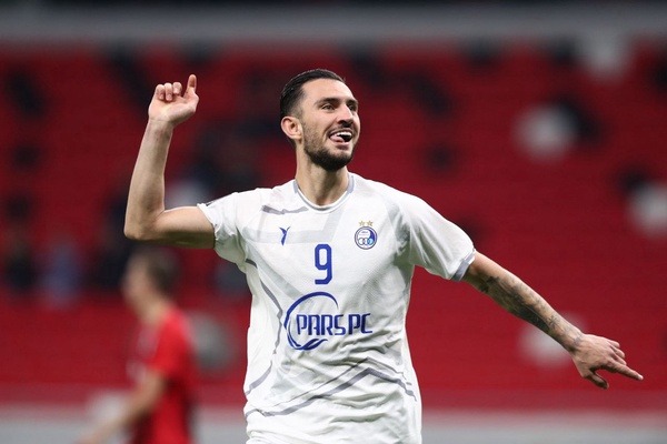 آزادی امیدوارم جلوی رونالدو خوشحالیاش را انجام دهم