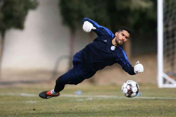 حسینی با کلینشیت به دربی میرسد