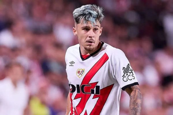 ویارئال دفاع راست مورد نظر بارسلونا را میرباید