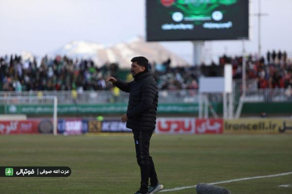  حسینی  یک گل مفت به پرسپولیس هدیه دادیم