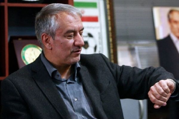 کفاشیان فیفا و AFC هنوز پاسخی به من ندادهاند