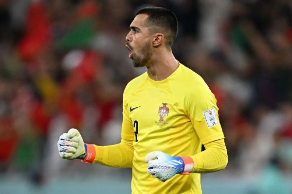 دروازهبان پورتو جایگزین احتمالی ادرسون در منچسترسیتی